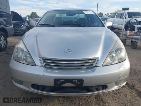 ✅ 2002 Lexus ES 300 • VIN: JTHBF30GX25008519 • Lot: 41883992. Listed on IAAI with 179,979 mi. Free auction sales archive from the USA and detailed vehicle history report at DreamBid. Image 12.