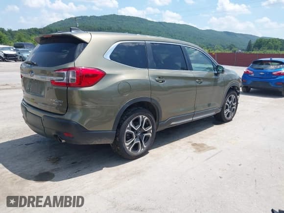 ✅ 2023 Subaru Ascent Limited • VIN: 4S4WMAUD2P3448567 • Lot: 42581625. Listed on IAAI with 29,483 mi. Free auction sales archive from the USA and detailed vehicle history report at DreamBid. Image 4.