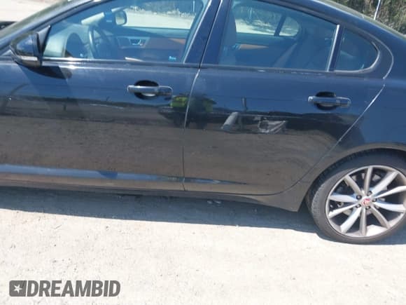 ✅ 2015 Jaguar XF Portfolio • VIN: SAJWJ0FF1F8U66700 • Лот: 42783591. Опубликован ранее на IAAI с пробегом 134 313 миль. Бесплатный доступ к архиву аукционных продаж из США и подробный отчёт об истории автомобиля на DreamBid. Изображение 14.