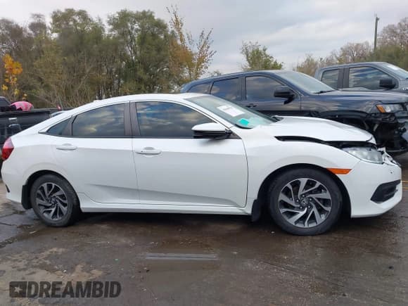 ✅ 2017 Honda Civic EX • VIN: 19XFC2F79HE036242 • Лот: 43640535. Опубликован ранее на IAAI с пробегом 115 591 миль. Бесплатный доступ к архиву аукционных продаж из США и подробный отчёт об истории автомобиля на DreamBid. Изображение 13.