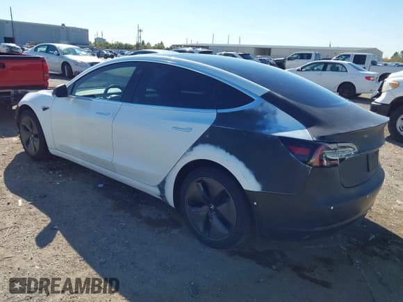 ✅ 2020 Tesla Model 3 Standard Range Plus • VIN: 5YJ3E1EA4LF613671 • Лот: 43577298. Опубликован ранее на IAAI с пробегом 83 874 миль. Бесплатный доступ к архиву аукционных продаж из США и подробный отчёт об истории автомобиля на DreamBid. Изображение 3.