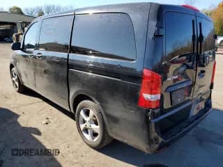 ✅ 2018 Mercedes-Benz Metris Passenger • VIN: WD4PG2EE9J3407038 • Lot: 74134143. Wystawiony na Copart z przebiegiem 18 284 mil. Bezpłatny archiwum sprzedaży aukcyjnych z USA i szczegółowy raport historii pojazdu na DreamBid. Zdjęcie 2.