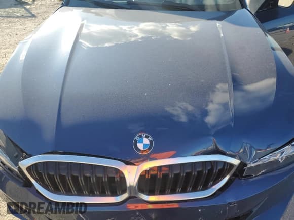 ✅ 2023 BMW 3 Series 330i • VIN: 3MW69FF09P8D71861 • Lot: 93385675. Listed on Copart with 16,079 mi. Free auction sales archive from the USA and detailed vehicle history report at DreamBid. Image 11.