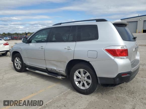 ✅ 2011 Toyota Highlander • VIN: 5TDZK3EH5BS040401 • Лот: 85406875. Опубликован ранее на Copart с пробегом 193 230 миль. Бесплатный доступ к архиву аукционных продаж из США и подробный отчёт об истории автомобиля на DreamBid. Изображение 2.