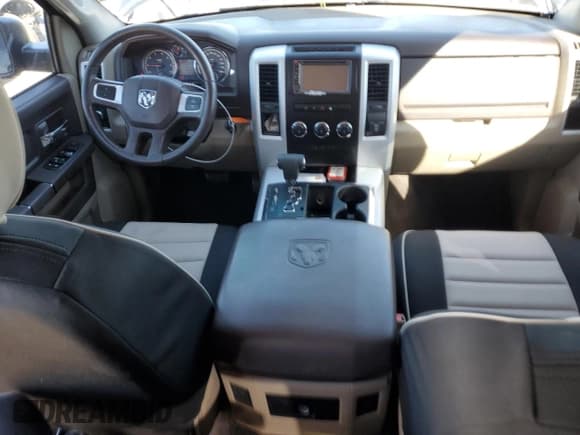 ✅ 2009 Dodge 1500 SLT • VIN: 1D3HB13T49S811639 • Lot: 43085805. Wystawiony na Copart z przebiegiem 135 191 mil. Bezpłatny archiwum sprzedaży aukcyjnych z USA i szczegółowy raport historii pojazdu na DreamBid. Zdjęcie 8.