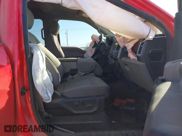 ✅ 2020 Ford F-150 XL • VIN: 1FTEW1EB2LKF26627 • Lot: 43578548. Wystawiony na IAAI z przebiegiem Nie podano. Bezpłatny archiwum sprzedaży aukcyjnych z USA i szczegółowy raport historii pojazdu na DreamBid. Zdjęcie 5.