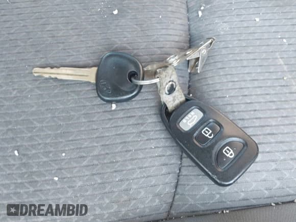 ✅ 2013 Hyundai Elantra SE • VIN: KMHDH6AE1DU020341 • Лот: 42753011. Опубликован ранее на IAAI с пробегом 123 415 миль. Бесплатный доступ к архиву аукционных продаж из США и подробный отчёт об истории автомобиля на DreamBid. Изображение 11.