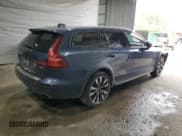 ✅ 2022 Volvo V60 • VIN: YV4102WK1N2092446 • Lot: 59928515. Wystawiony na Copart z przebiegiem 24 451 mil. Bezpłatny archiwum sprzedaży aukcyjnych z USA i szczegółowy raport historii pojazdu na DreamBid. Zdjęcie 3.