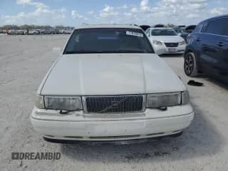 ✅ 1998 Volvo V90 • VIN: YV1KW9602W1045893 • Лот: 77673814. Опубликован ранее на Copart с пробегом 199 932 миль. Бесплатный доступ к архиву аукционных продаж из США и подробный отчёт об истории автомобиля на DreamBid. Изображение 5.