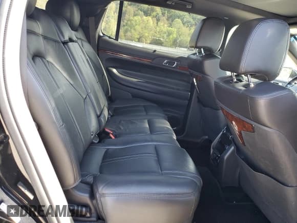✅ 2018 Lincoln MKT • VIN: 2LMHJ5NK5JBL02651 • Lot: 81945065. Listed on Copart with 356,256 mi. Free auction sales archive from the USA and detailed vehicle history report at DreamBid. Image 11.