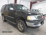 ✅ 1998 Ford Expedition XLT • VIN: 1FMPU18L6WLA83346 • Lot: 42630494. Wystawiony na IAAI z przebiegiem 205 936 mil. Bezpłatny archiwum sprzedaży aukcyjnych z USA i szczegółowy raport historii pojazdu na DreamBid. Zdjęcie 1.