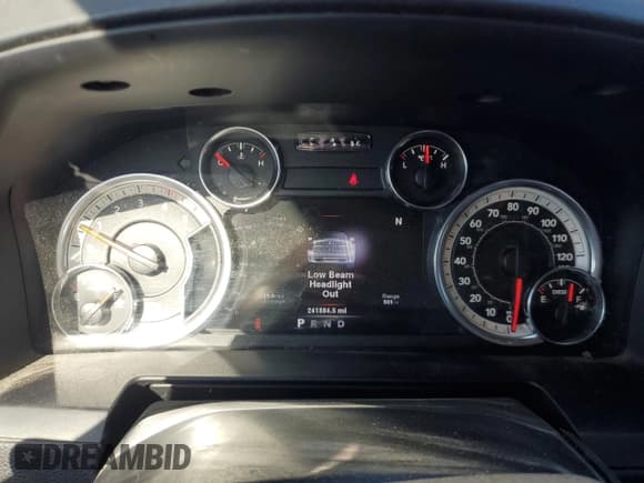 ✅ 2013 Ram 2500 Laramie • VIN: 3C6UR5FL2DG520800 • Lot: 87280835. Wystawiony na Copart z przebiegiem 241 384 mil. Bezpłatny archiwum sprzedaży aukcyjnych z USA i szczegółowy raport historii pojazdu na DreamBid. Zdjęcie 9.