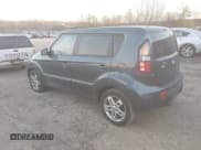 ✅ 2011 Kia Soul + • VIN: KNDJT2A23B7228527 • Lot: 43708182. Wystawiony na IAAI z przebiegiem 120 101 mil. Bezpłatny archiwum sprzedaży aukcyjnych z USA i szczegółowy raport historii pojazdu na DreamBid. Zdjęcie 3.