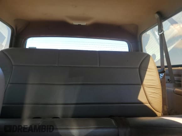 ✅ 1996 Ford Bronco XL • VIN: 1FMEU15N3TLB21558 • Lot: 45960715. Listed on Copart with 157,276 mi. Free auction sales archive from the USA and detailed vehicle history report at DreamBid. Image 10.