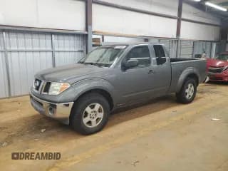 ✅ 2005 Nissan Frontier Nismo • VIN: 1N6AD06U05C431637 • Lot: 48164935. Wystawiony na Copart z przebiegiem 197 470 mil. Bezpłatny archiwum sprzedaży aukcyjnych z USA i szczegółowy raport historii pojazdu na DreamBid. Zdjęcie 1.