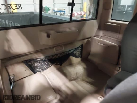 ✅ 1998 Ford Ranger XL • VIN: 1FTYR14U3WPA86996 • Lot: 43888392. Listed on IAAI with 240,100 mi. Free auction sales archive from the USA and detailed vehicle history report at DreamBid. Image 8.