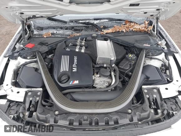 ✅ 2015 BMW M4 • VIN: WBS3R9C58FK332241 • Лот: 43695027. Опубликован ранее на IAAI с пробегом 73 797 миль. Бесплатный доступ к архиву аукционных продаж из США и подробный отчёт об истории автомобиля на DreamBid. Изображение 10.