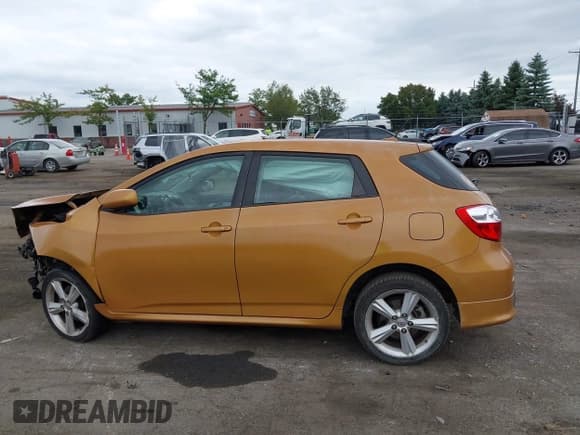 ✅ 2009 Toyota Matrix S • VIN: 2T1KE40E59C012578 • Лот: 43037790. Опубликован ранее на IAAI с пробегом 136 211 миль. Бесплатный доступ к архиву аукционных продаж из США и подробный отчёт об истории автомобиля на DreamBid. Изображение 14.