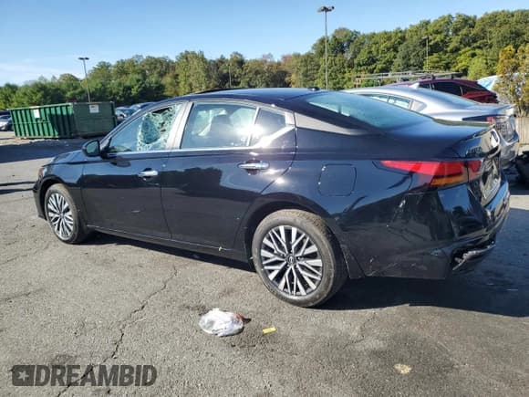 ✅ 2024 Nissan Altima SV • VIN: 1N4BL4DW3RN423585 • Lot: 85277985. Wystawiony na Copart z przebiegiem Nie podano. Bezpłatny archiwum sprzedaży aukcyjnych z USA i szczegółowy raport historii pojazdu na DreamBid. Zdjęcie 2.