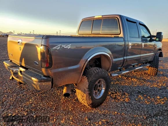 ✅ 2003 Ford F-350 XL • VIN: 1FTSW31P23EC12328 • Lot: 93344945. Listed on Copart with Not provided. Free auction sales archive from the USA and detailed vehicle history report at DreamBid. Image 3.