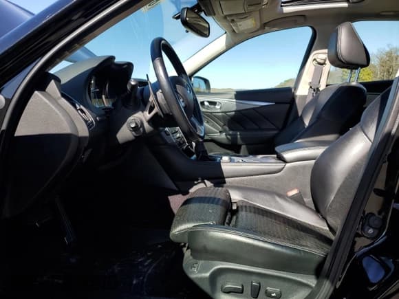 ✅ 2016 Infiniti Q50 Red Sport 400 • VIN: JN1FV7AR1GM451509 • Lot: 82536585. Listed on Copart with 16,832 mi. Free auction sales archive from the USA and detailed vehicle history report at DreamBid. Image 7.