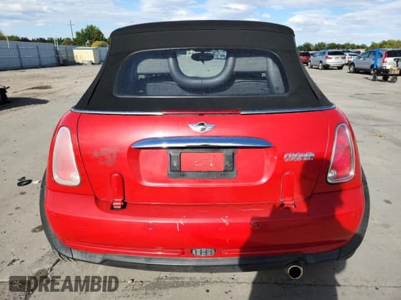 ✅ 2005 MINI Convertible • VIN: WMWRF33455TF60656 • Lot: 81994315. Wystawiony na Copart z przebiegiem 106 433 mil. Bezpłatny archiwum sprzedaży aukcyjnych z USA i szczegółowy raport historii pojazdu na DreamBid. Zdjęcie 6.