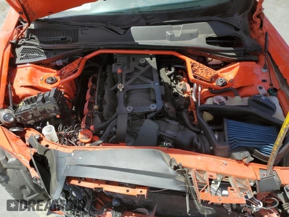 ✅ 2016 Dodge Challenger 392 Hemi Scat Pack Shaker • VIN: 2C3CDZFJ8GH331862 • Lot: 56480894. Wystawiony na Copart z przebiegiem 28 688 mil. Bezpłatny archiwum sprzedaży aukcyjnych z USA i szczegółowy raport historii pojazdu na DreamBid. Zdjęcie 13.