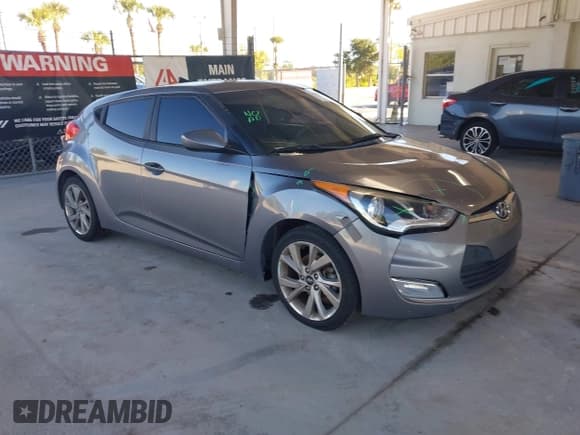 ✅ 2017 Hyundai Veloster Value Edition • VIN: KMHTC6AD4HU309804 • Lot: 43441272. Wystawiony na IAAI z przebiegiem 99 124 mil. Bezpłatny archiwum sprzedaży aukcyjnych z USA i szczegółowy raport historii pojazdu na DreamBid. Zdjęcie 1.