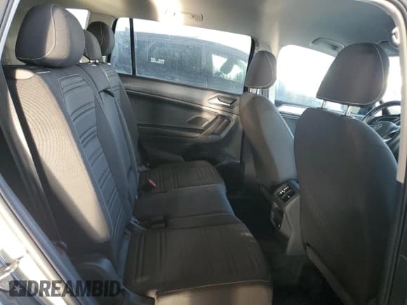 ✅ 2024 Volkswagen Tiguan S • VIN: 3VVRB7AX6RM059698 • Lot: 48455235. Wystawiony na Copart z przebiegiem 34 344 mil. Bezpłatny archiwum sprzedaży aukcyjnych z USA i szczegółowy raport historii pojazdu na DreamBid. Zdjęcie 11.