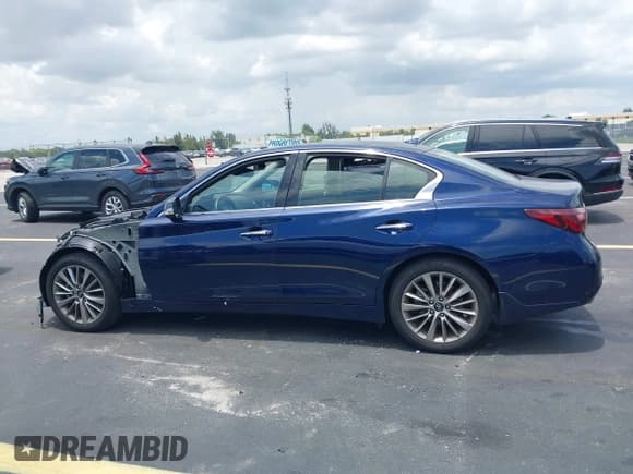 ✅ 2024 Infiniti Q50 Luxe • VIN: JN1EV7BP6RM600962 • Lot: 42856179. Listed on IAAI with 8,088 mi. Free auction sales archive from the USA and detailed vehicle history report at DreamBid. Image 14.