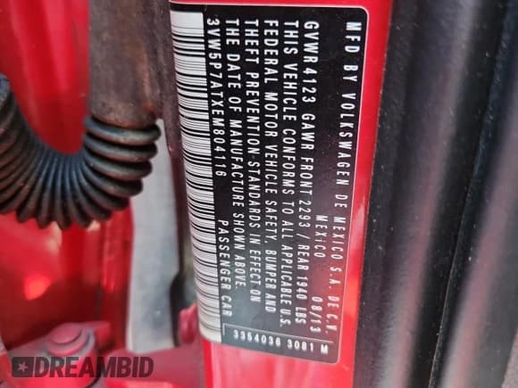 ✅ 2014 Volkswagen Beetle 2.5L • VIN: 3VW5P7ATXEM804116 • Лот: 70653365. Опубликован ранее на Copart с пробегом 111 208 миль. Бесплатный доступ к архиву аукционных продаж из США и подробный отчёт об истории автомобиля на DreamBid. Изображение 12.