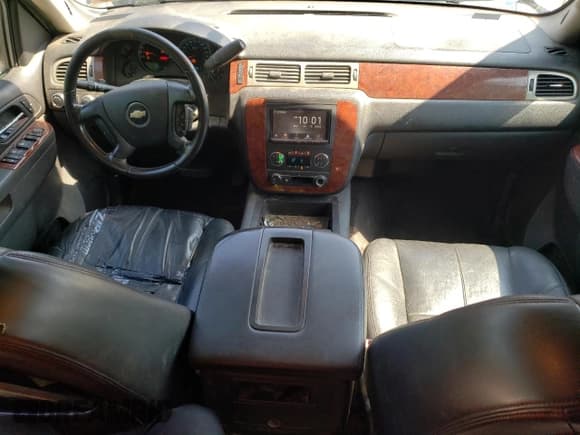 ✅ 2010 Chevrolet Silverado 2500HD • VIN: 1GC5KYBG4AZ212633 • Lot: 60993965. Listed on Copart with 231,422 mi. Free auction sales archive from the USA and detailed vehicle history report at DreamBid. Image 8.