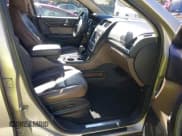 ✅ 2016 GMC Acadia SLT • VIN: 1GKKRRKD4GJ155856 • Lot: 43562290. Wystawiony na IAAI z przebiegiem 152 918 mil. Bezpłatny archiwum sprzedaży aukcyjnych z USA i szczegółowy raport historii pojazdu na DreamBid. Zdjęcie 5.