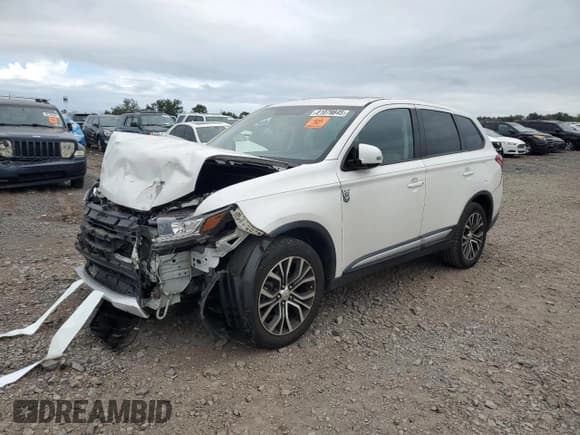 ✅ 2018 Mitsubishi Outlander ES • VIN: JA4AZ3A31JZ069713 • Lot: 81079845. Listed on Copart with Not provided. Free auction sales archive from the USA and detailed vehicle history report at DreamBid. Image 1.