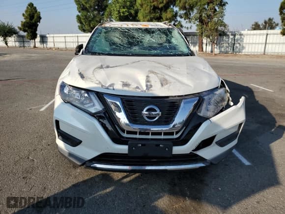 ✅ 2017 Nissan Rogue SV • VIN: 5N1AT2MN9HC759586 • Lot: 80587025. Wystawiony na Copart z przebiegiem 137 059 mil. Bezpłatny archiwum sprzedaży aukcyjnych z USA i szczegółowy raport historii pojazdu na DreamBid. Zdjęcie 11.