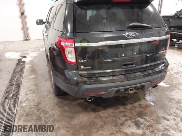 ✅ 2013 Ford Explorer XLT • VIN: 1FM5K7D87DGA54557 • Lot: 43913608. Wystawiony na IAAI z przebiegiem 206 162 mil. Bezpłatny archiwum sprzedaży aukcyjnych z USA i szczegółowy raport historii pojazdu na DreamBid. Zdjęcie 6.