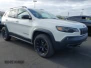 ✅ 2019 Jeep Cherokee Trailhawk • VIN: 1C4PJMBX0KD227083 • Lot: 42120076. Listed on IAAI with 118,431 mi. Free auction sales archive from the USA and detailed vehicle history report at DreamBid. Image 1.