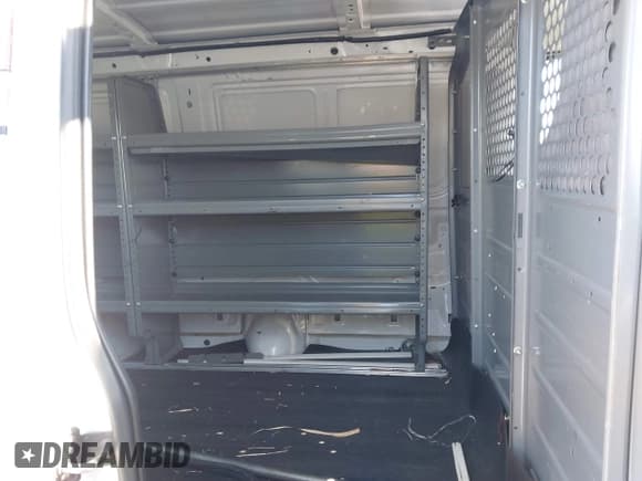 ✅ 2014 Ford Econoline Cargo Commercial • VIN: 1FTNE2EW3EDA18900 • Lot: 41209002. Listed on IAAI with 138,014 mi. Free auction sales archive from the USA and detailed vehicle history report at DreamBid. Image 8.