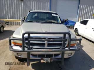 2002 Dodge Dakota SLT z VIN 1B7HG48NX2S536791, wystawiony jako Copart lot #60896504 z przebiegiem 178 827 mil mil oraz Szkoda całkowita • Salvage title. Historia ofert i sprzedaży dostępna na DreamBid. Obrazek 5.