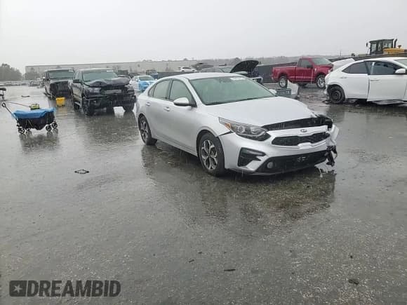 ✅ 2019 Kia Forte LXS • VIN: 3KPF24AD9KE028547 • Lot: 45870615. Listed on Copart with 75,353 mi. Free auction sales archive from the USA and detailed vehicle history report at DreamBid. Image 13.