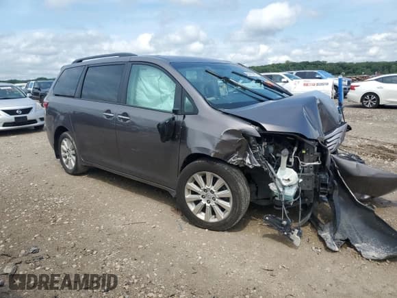 ✅ 2015 Toyota Sienna Limited • VIN: 5TDDK3DC4FS098702 • Lot: 68419765. Listed on Copart with Not provided. Free auction sales archive from the USA and detailed vehicle history report at DreamBid. Image 4.