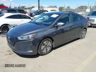 ✅ 2019 Hyundai Ioniq Blue • VIN: KMHC65LC4KU162428 • Lot: 41942712. Wystawiony na IAAI z przebiegiem 223 536 mil. Bezpłatny archiwum sprzedaży aukcyjnych z USA i szczegółowy raport historii pojazdu na DreamBid. Zdjęcie 2.