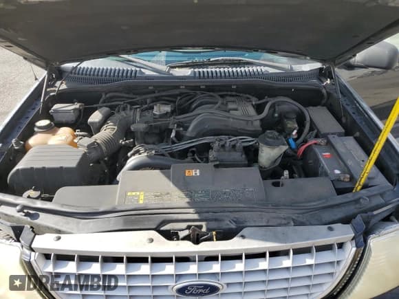 ✅ 2002 Ford Explorer • VIN: 1FMZU65K12ZD02092 • Lot: 78087094. Wystawiony na Copart z przebiegiem 166 039 mil. Bezpłatny archiwum sprzedaży aukcyjnych z USA i szczegółowy raport historii pojazdu na DreamBid. Zdjęcie 13.