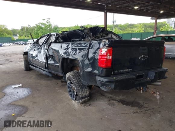 ✅ 2018 Chevrolet Silverado 2500HD LT • VIN: 1GC1KVEY2JF151964 • Лот: 41843911. Опубликован ранее на IAAI с пробегом 107 074 миль. Бесплатный доступ к архиву аукционных продаж из США и подробный отчёт об истории автомобиля на DreamBid. Изображение 3.