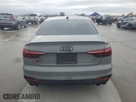 ✅ 2022 Audi S4 Premium Plus • VIN: WAUB4AF49NA033350 • Лот: 85064974. Опубликован ранее на Copart с пробегом 45 046 миль. Бесплатный доступ к архиву аукционных продаж из США и подробный отчёт об истории автомобиля на DreamBid. Изображение 6.