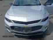 2018 Chevrolet Malibu LS z VIN 1G1ZC5ST9JF253327, wystawiony jako IAAI lot #43193628 z przebiegiem 53 935 mil mil oraz . Historia ofert i sprzedaży dostępna na DreamBid. Obrazek 6.