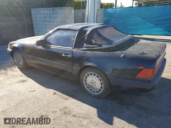 ✅ 1991 Mercedes-Benz SL • VIN: WDBFA61E2MF026413 • Lot: 71316174. Listed on Copart with 180,891 mi. Free auction sales archive from the USA and detailed vehicle history report at DreamBid. Image 2.