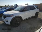 ✅ 2023 Ford Explorer XLT • VIN: 1FMSK7DH7PGA23526 • Lot: 91628945. Wystawiony na Copart z przebiegiem 59 497 mil. Bezpłatny archiwum sprzedaży aukcyjnych z USA i szczegółowy raport historii pojazdu na DreamBid. Zdjęcie 1.