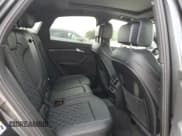 ✅ 2023 Audi SQ5 Sportback Premium Plus • VIN: WA124AFY0P2143698 • Лот: 53434005. Опубликован ранее на Copart с пробегом 14 348 миль. Бесплатный доступ к архиву аукционных продаж из США и подробный отчёт об истории автомобиля на DreamBid. Изображение 12.