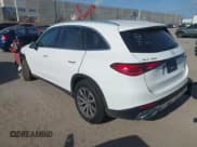 ✅ 2025 Mercedes-Benz GLC 300 • VIN: W1NKM4GB3SF320370 • Lot: 42622649. Wystawiony na IAAI z przebiegiem 1 787 mil. Bezpłatny archiwum sprzedaży aukcyjnych z USA i szczegółowy raport historii pojazdu na DreamBid. Zdjęcie 3.